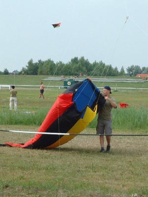 2003_0802_100013AA